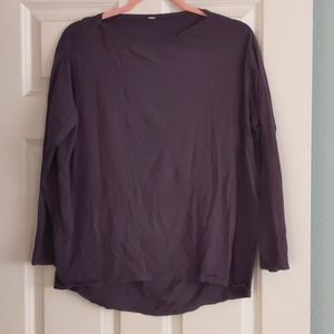 Lululemon Back In Action long sleeved shirt